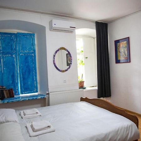 In The Center Of The City 2Rooms Tbilisi Esterno foto