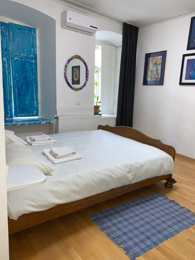 In The Center Of The City 2Rooms Tbilisi Esterno foto